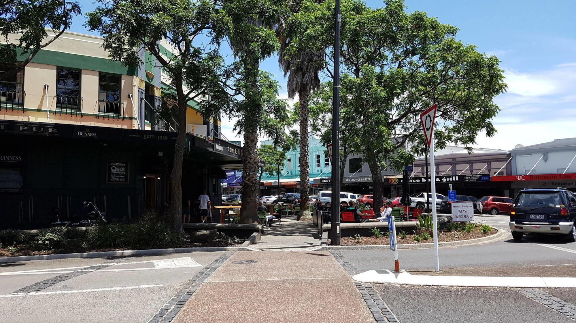 Whakatane Hotel Exterior photo