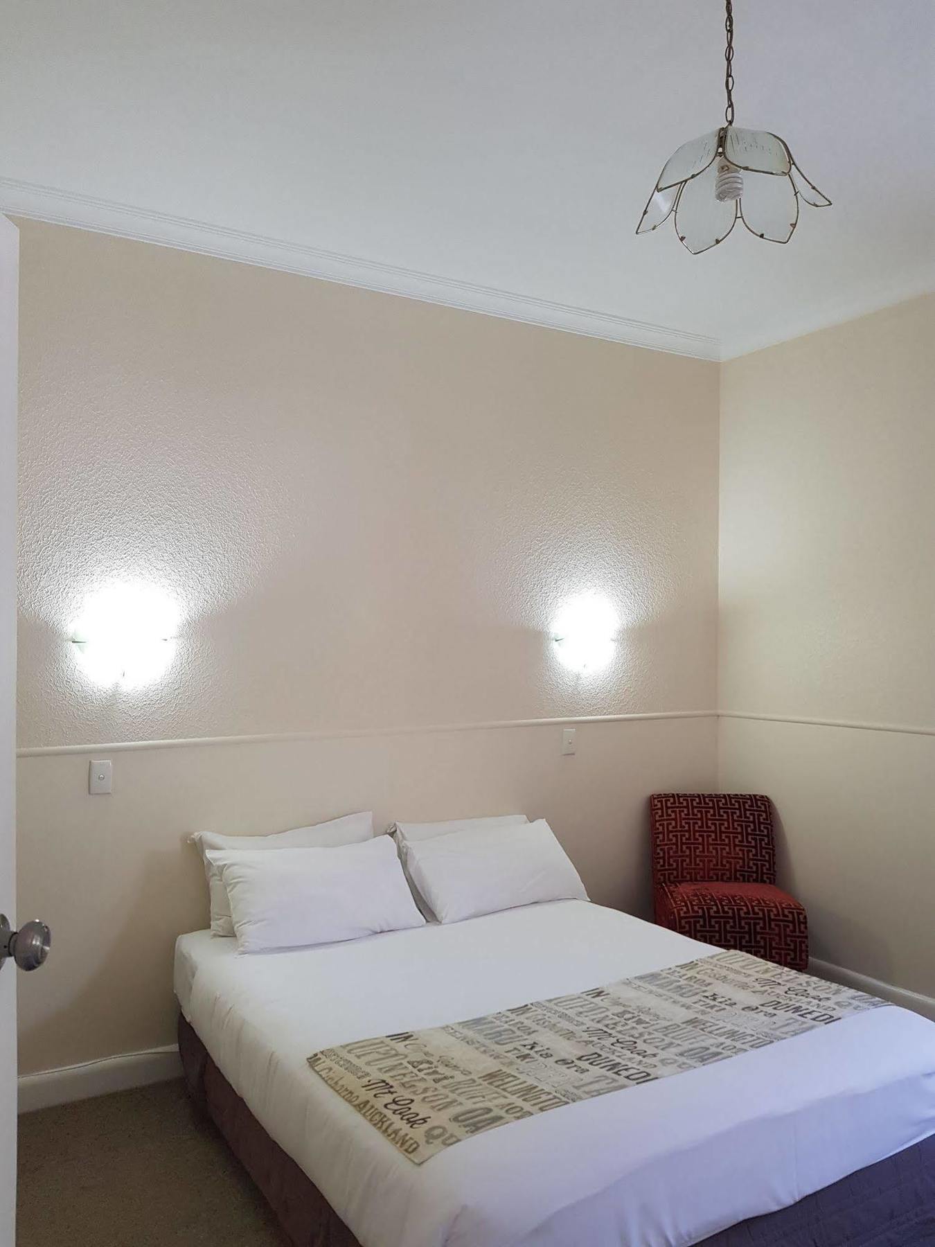 Whakatane Hotel Exterior photo